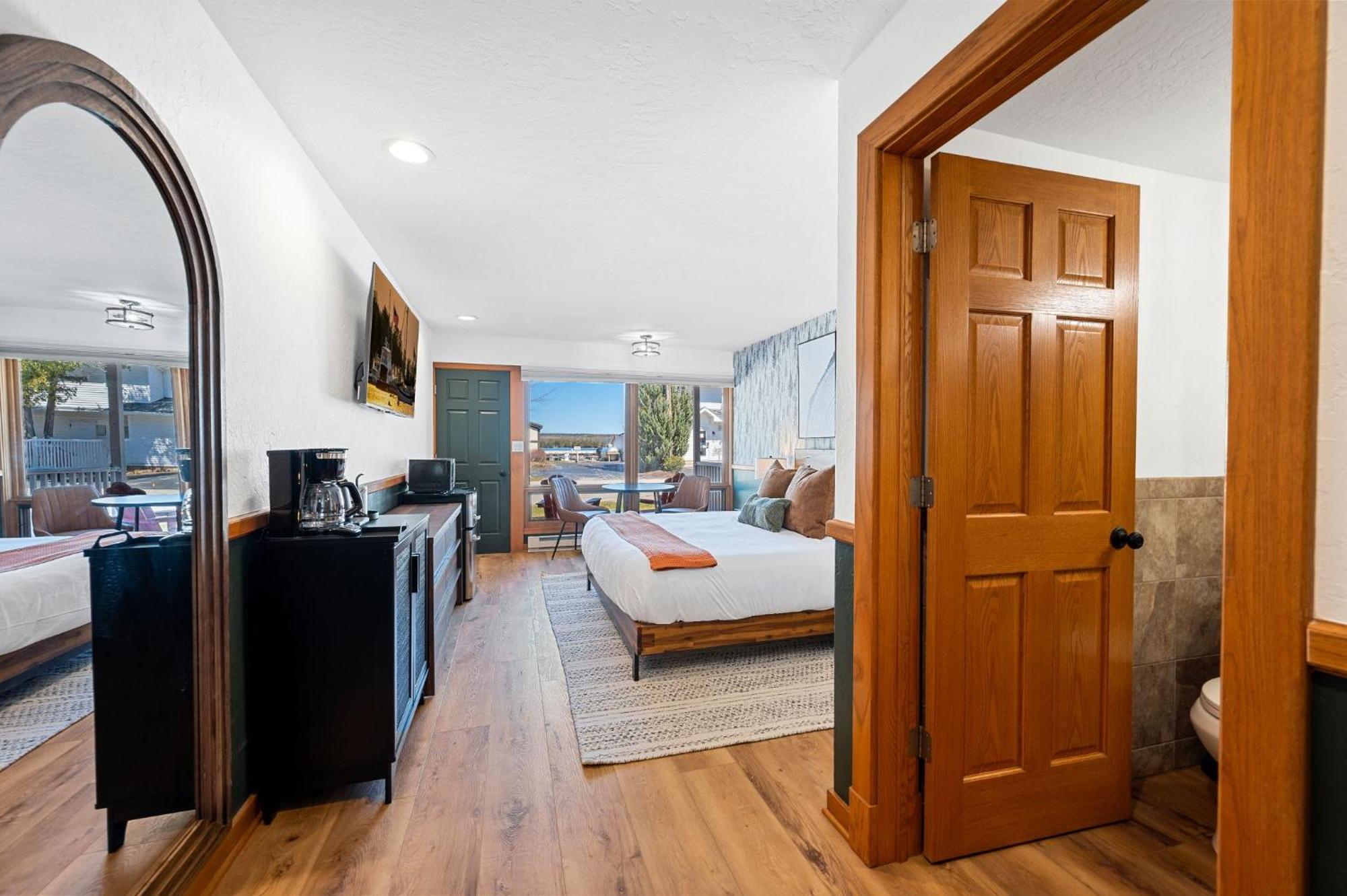 Spruce & Shore Motel Fish Creek Ngoại thất bức ảnh